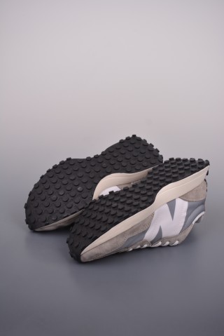 New Balance 327 view 3