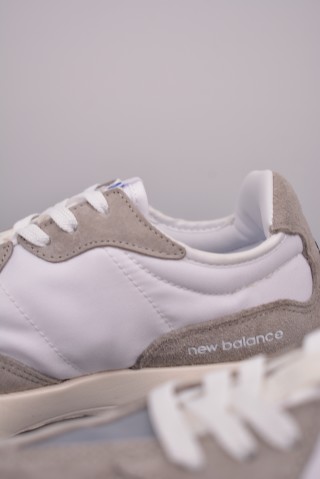 New Balance 327 view 8