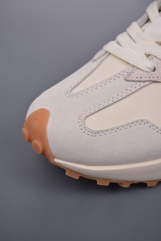 New Balance 327 view 6