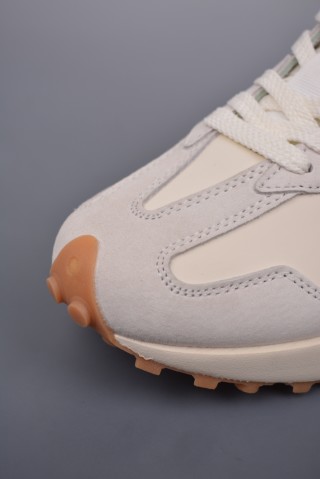 New Balance 327 view 6