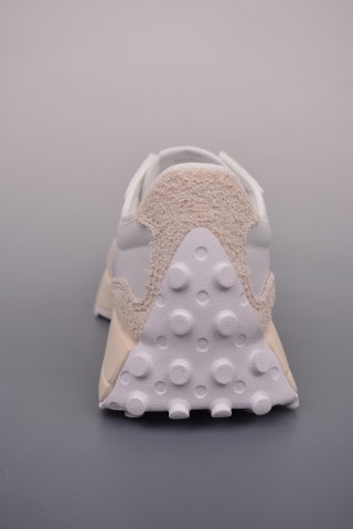 New Balance 327 view 4