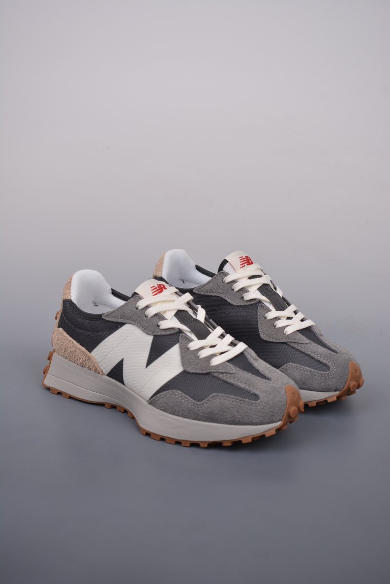 New Balance 327