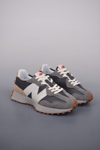New Balance 327 view 1