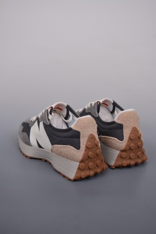 New Balance 327 view 2