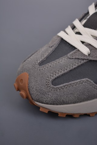 New Balance 327 view 6