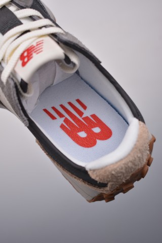New Balance 327 view 9