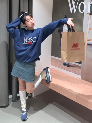 New Balance 327 view 3