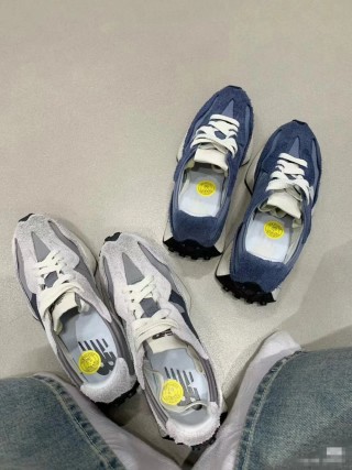 New Balance 327 view 6