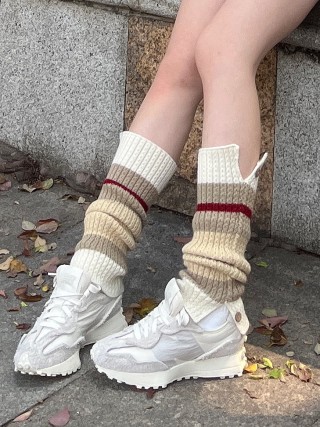 New Balance 327 view 6