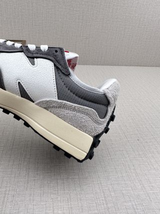 New Balance 327 view 8