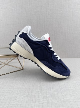 New Balance 327 view 2