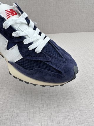 New Balance 327 view 7