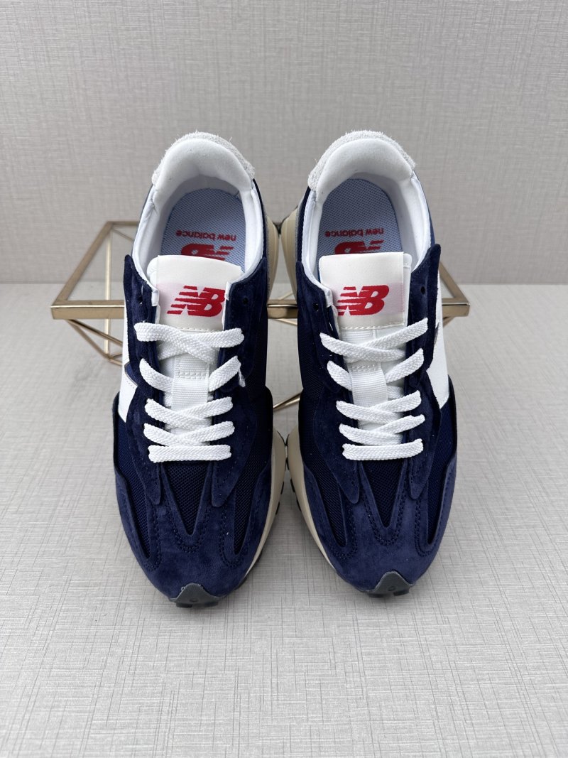 New Balance 327 view