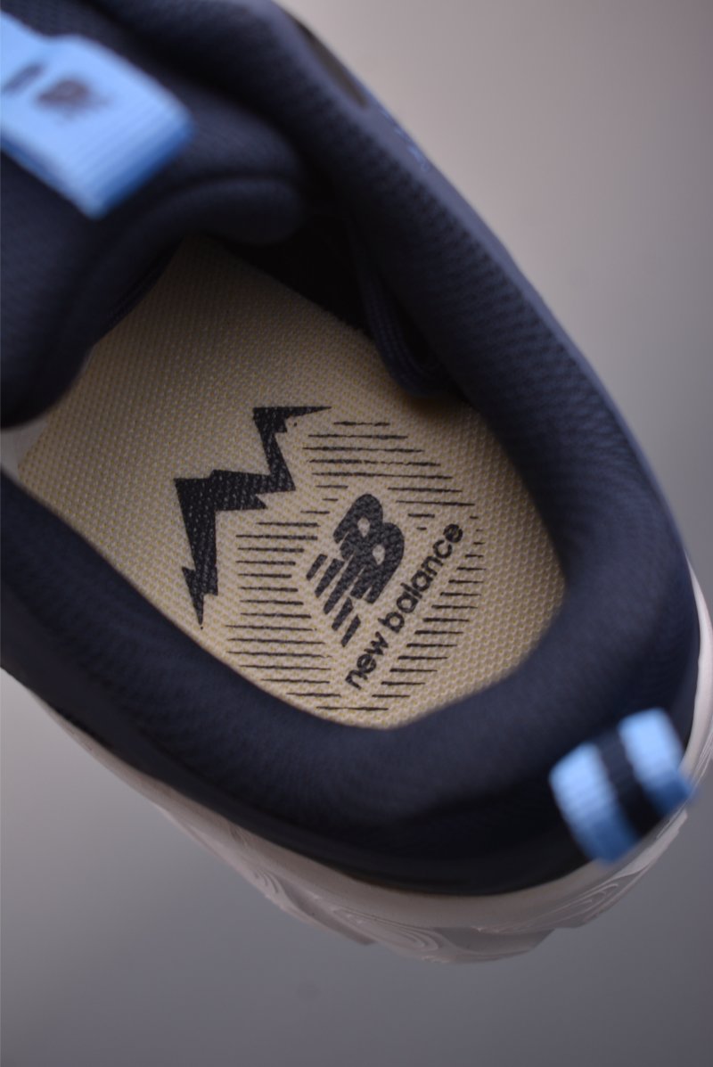 New Balance 410 view