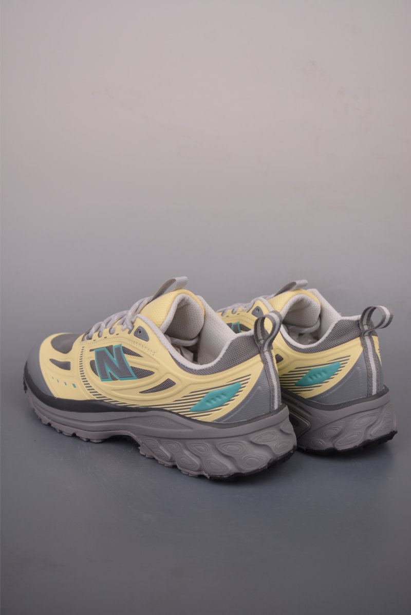 New Balance 410 view