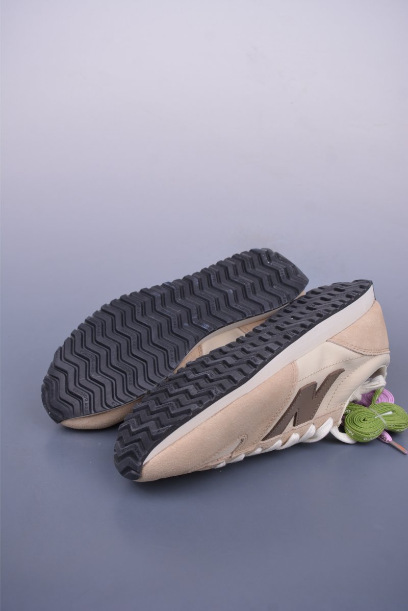 New Balance 471 view