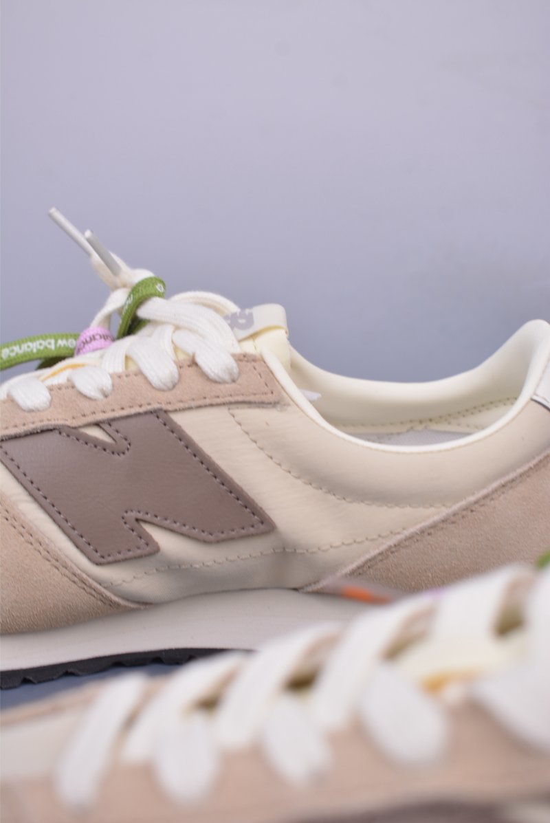 New Balance 471 view