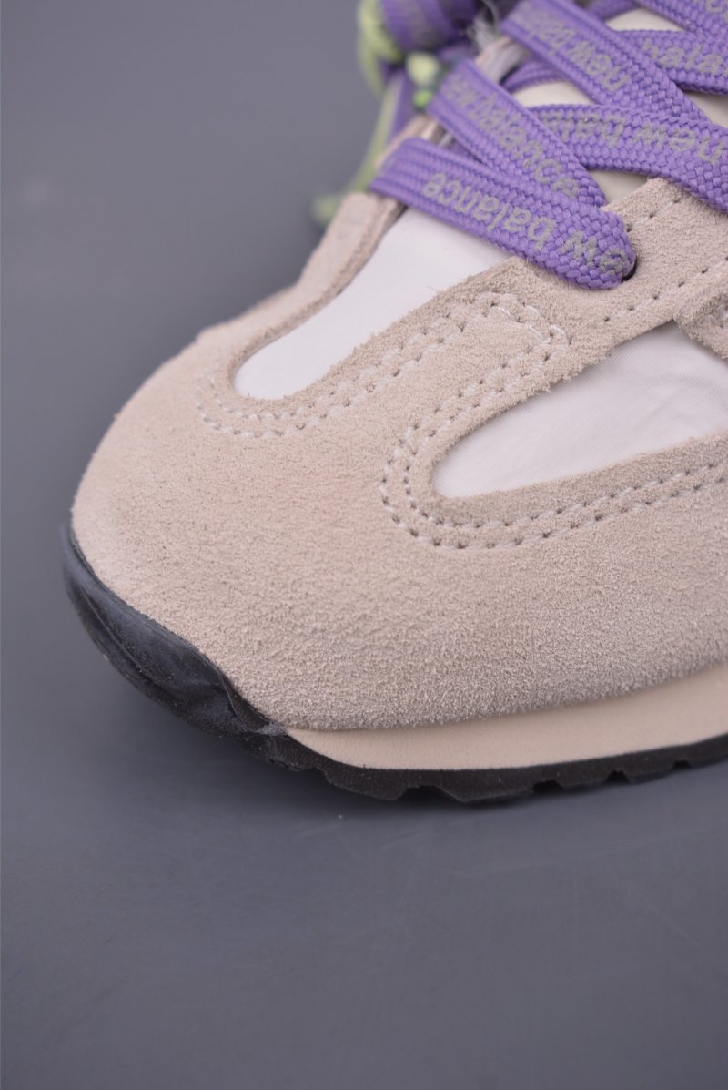 New Balance 471 view