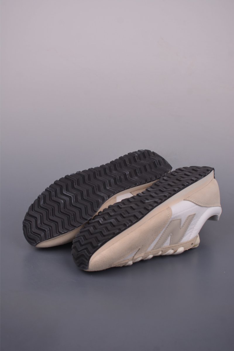New Balance 471 view