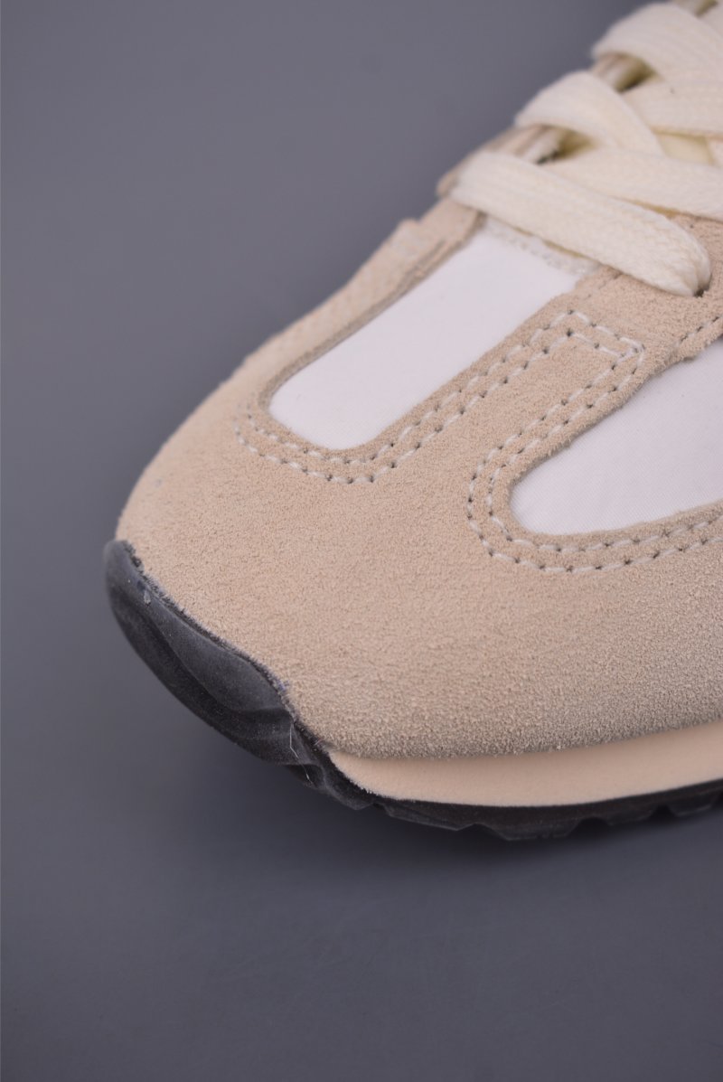 New Balance 471 view