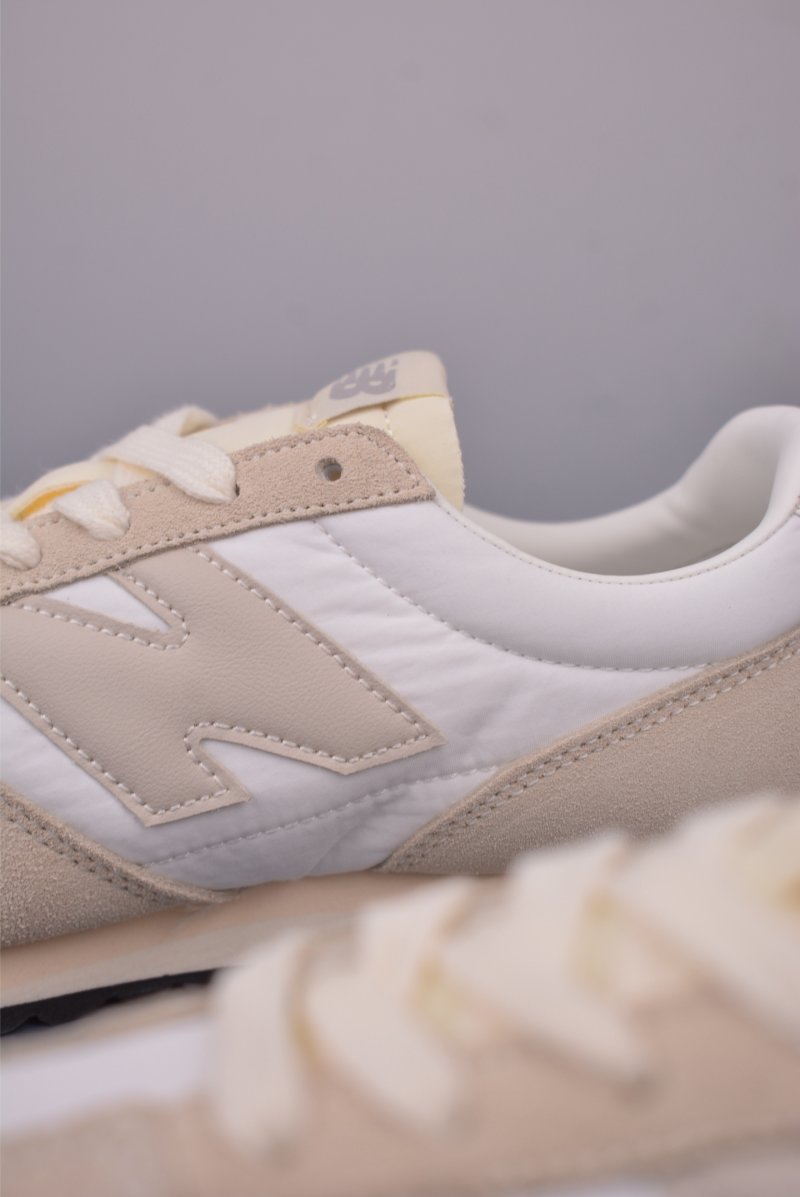 New Balance 471 view