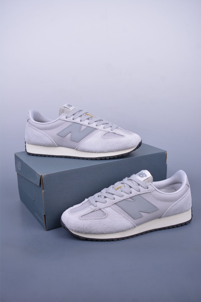 New Balance 471 view