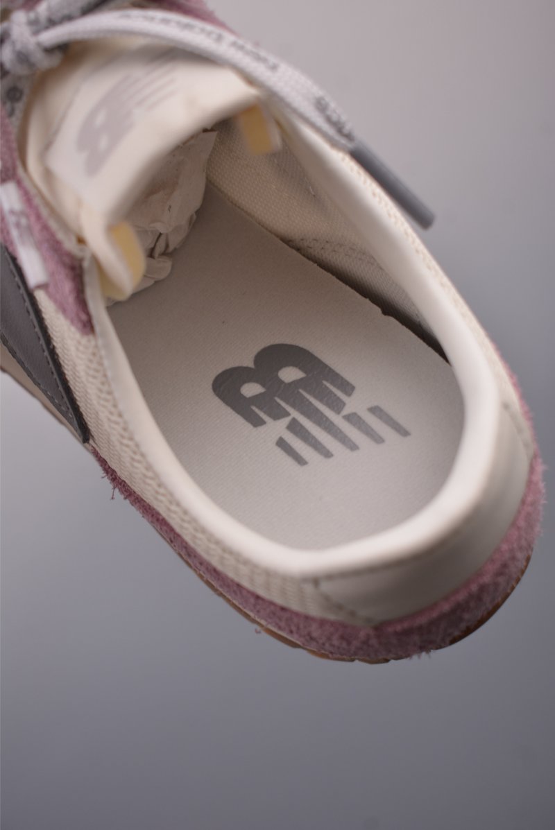 New Balance 471 view