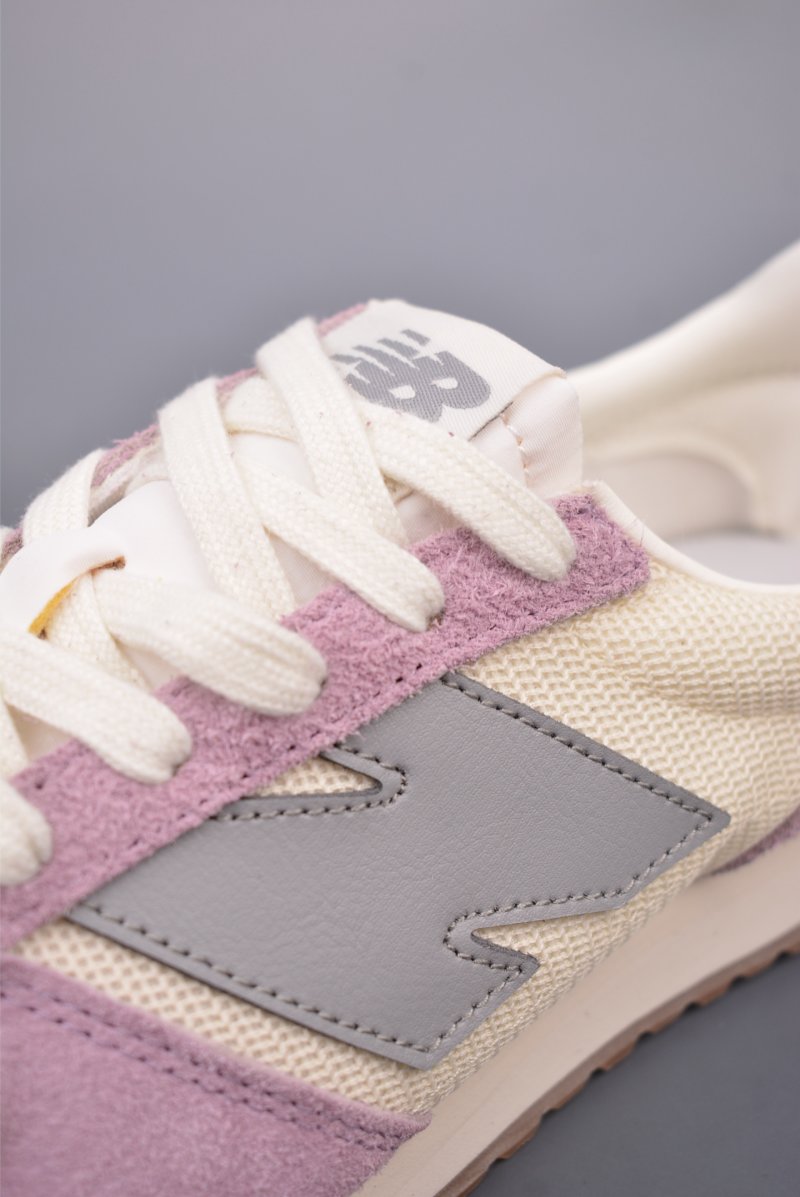 New Balance 471 view