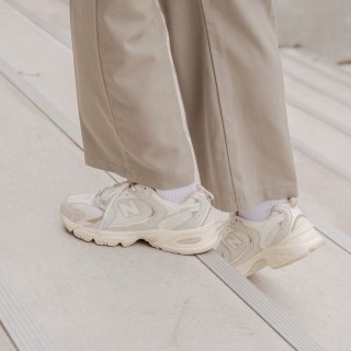 New Balance 530 view 4