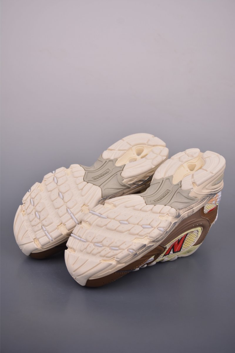 New Balance 530 'Red' view
