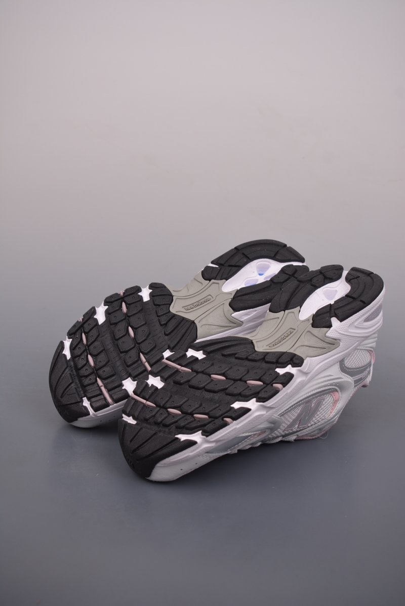 New Balance 530 'Red' view