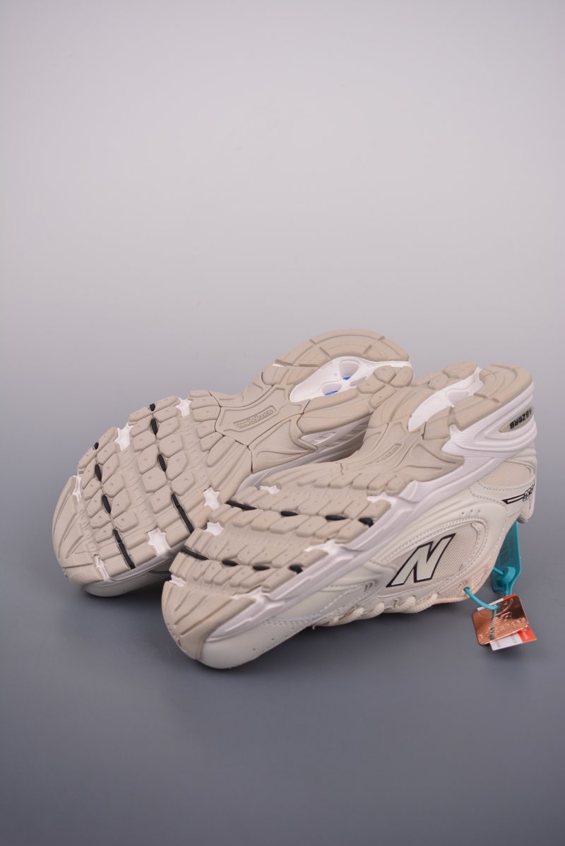 New Balance 530 'Red' view