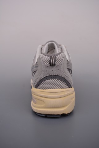 New Balance 530 'Red' view 4