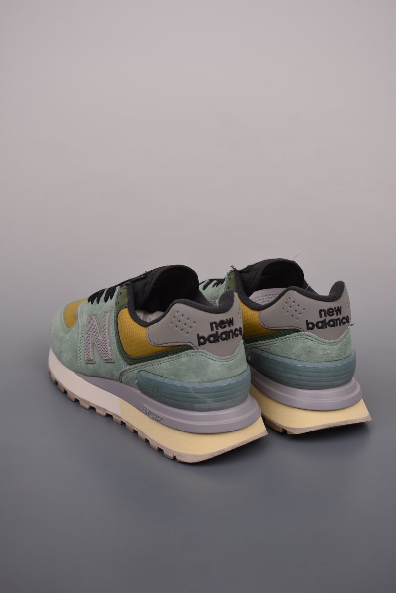 New Balance 574 view