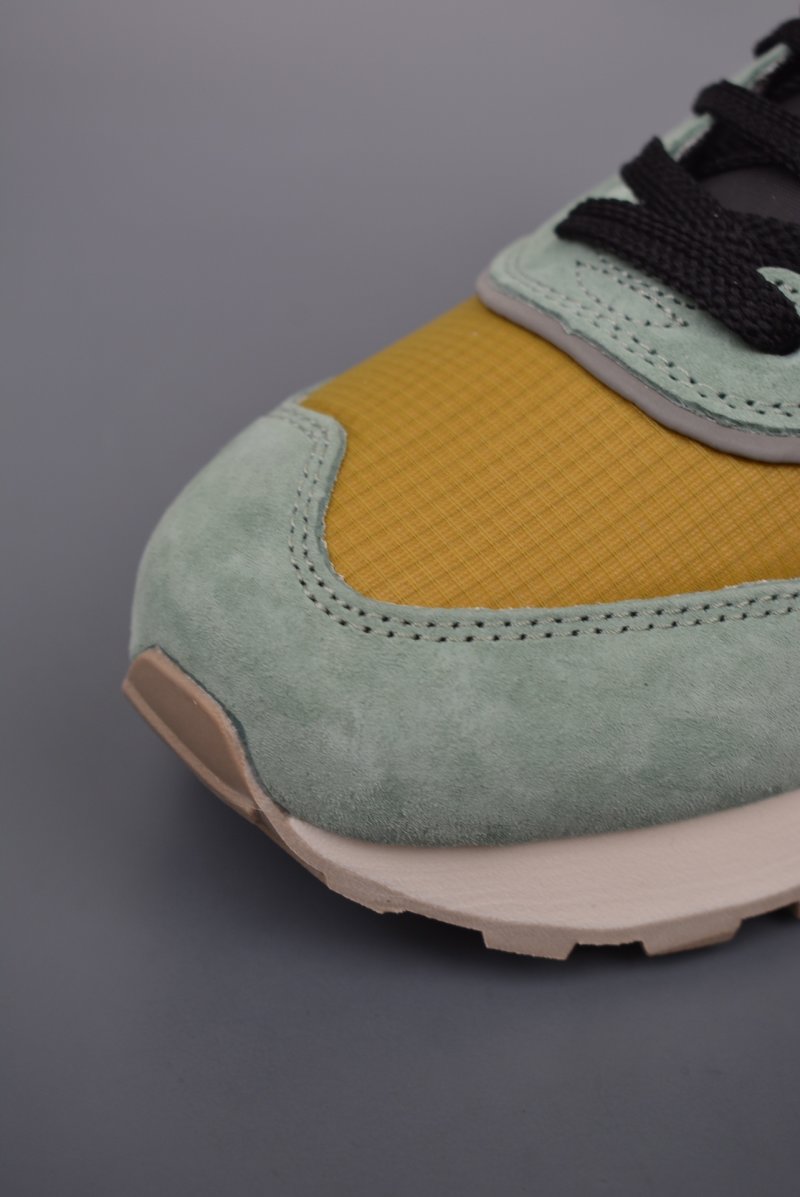 New Balance 574 view