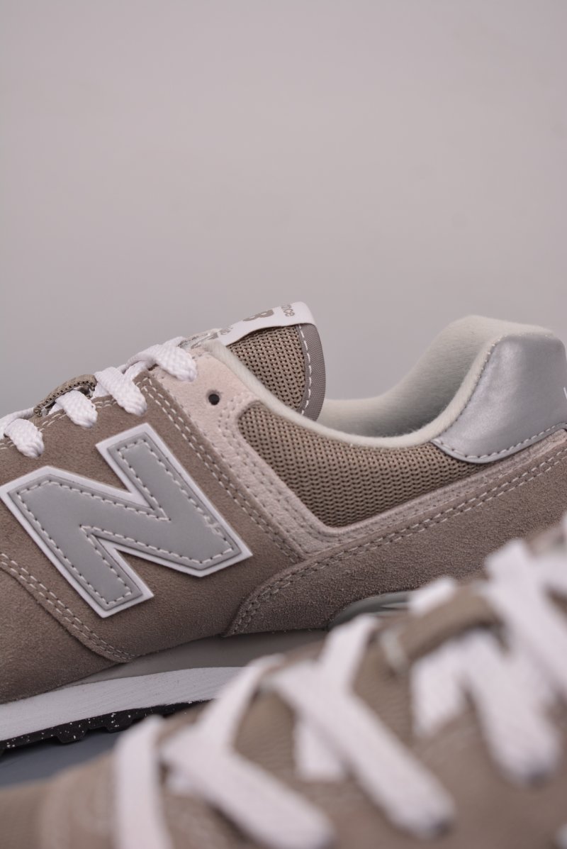 New Balance U574 view