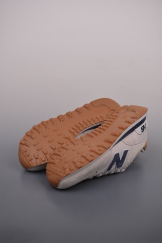 New Balance U574 view 3