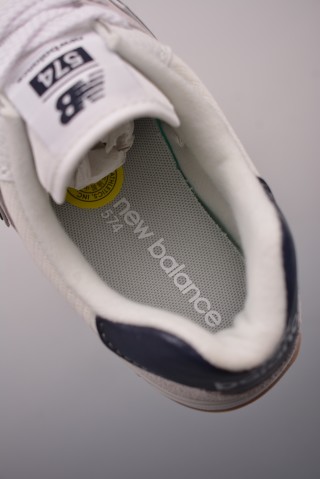 New Balance U574 view 9