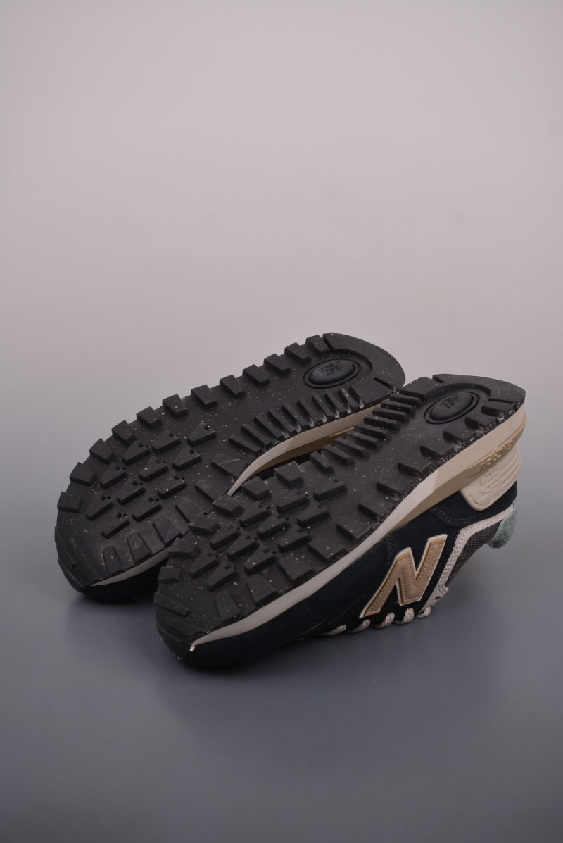 New Balance U574 view