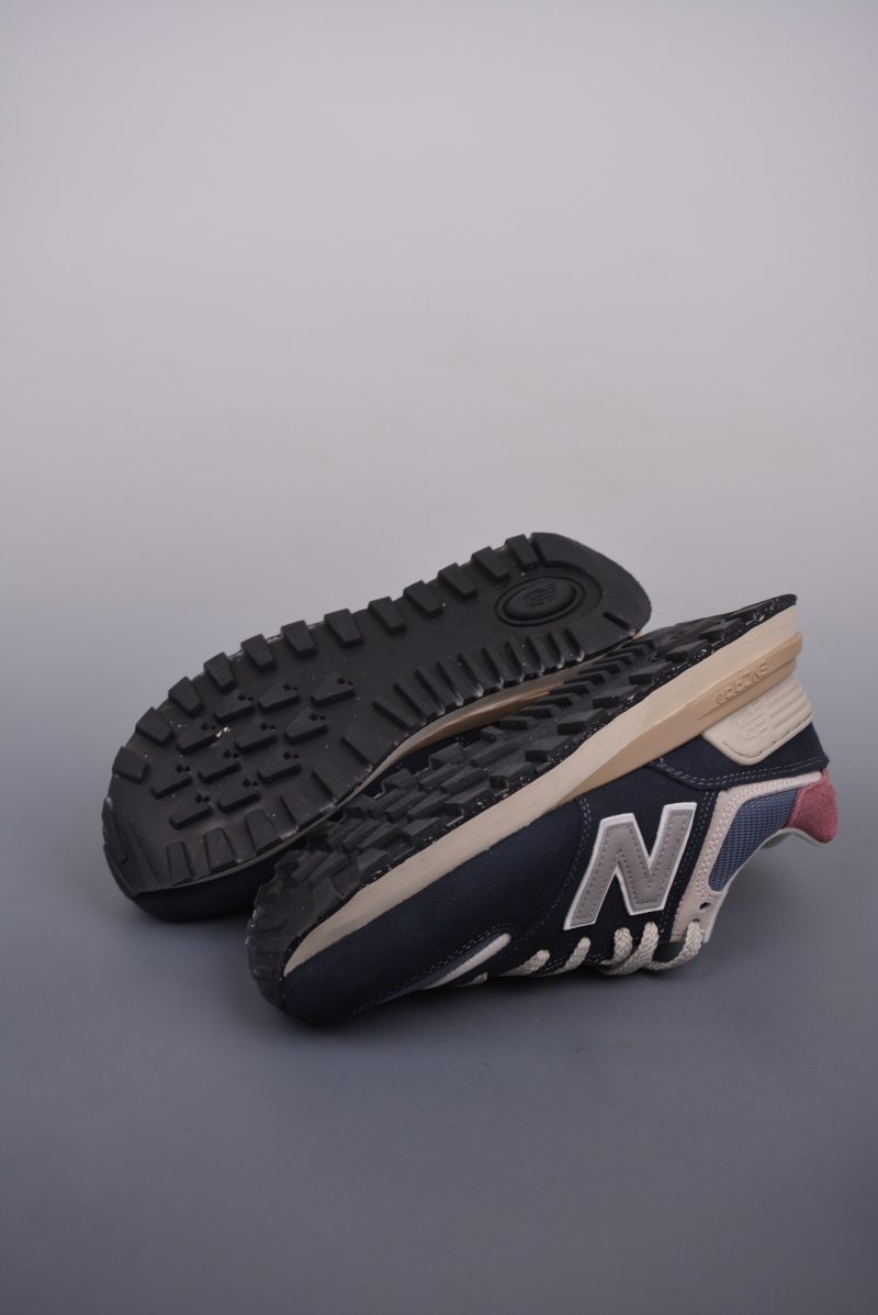New Balance U574 view