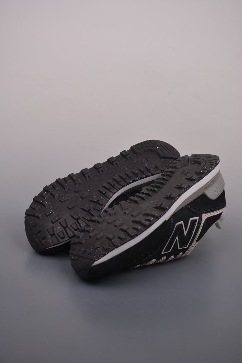 New Balance U574 view