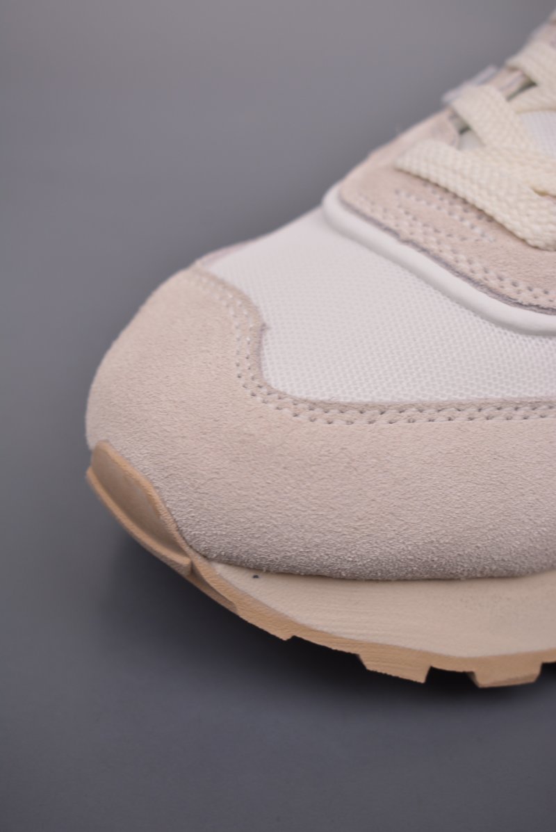New Balance U574 view