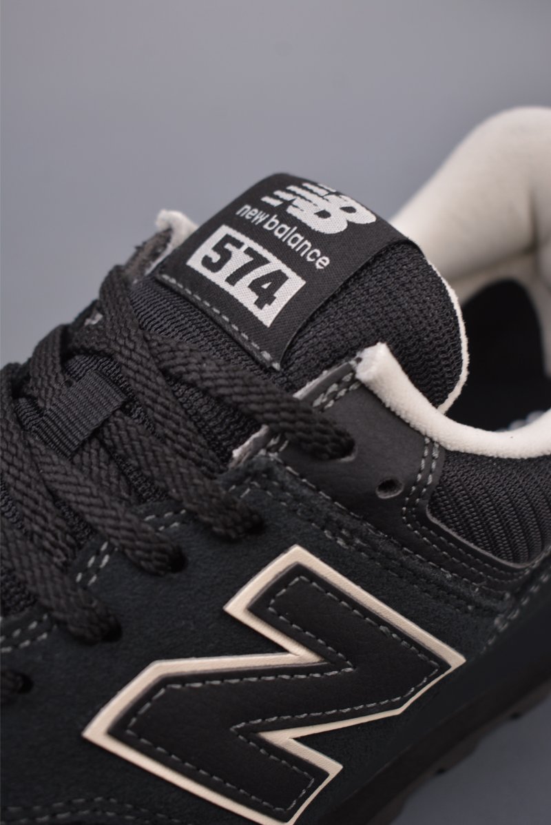 New Balance U574 view