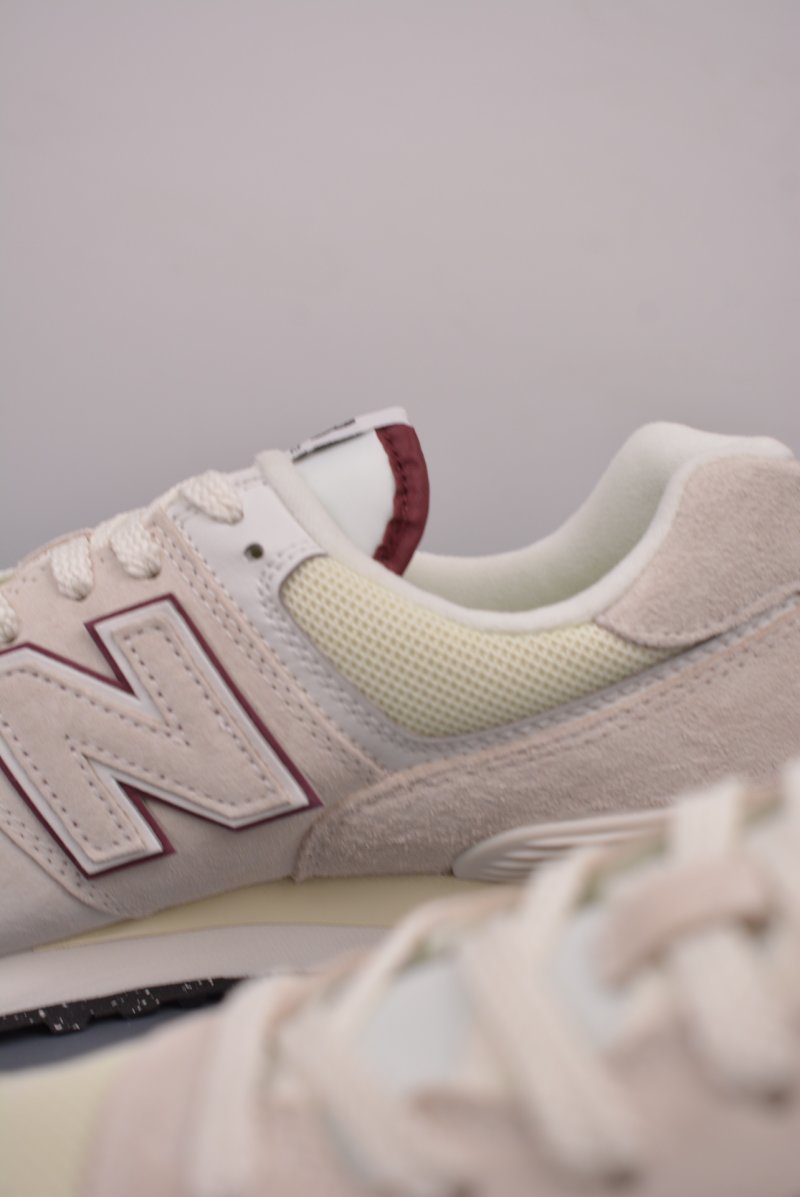 New Balance U574 view