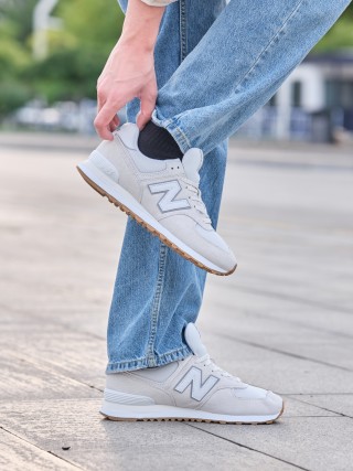 New Balance U574 view 2