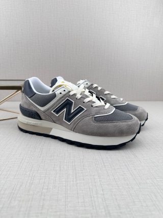 New Balance U574 view 3