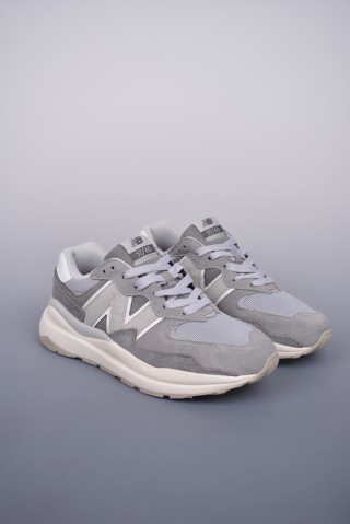 New Balance NB5740 80s N Logo view 1