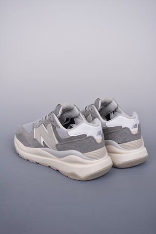New Balance NB5740 80s N Logo view 2