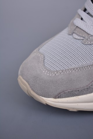 New Balance NB5740 80s N Logo view 6