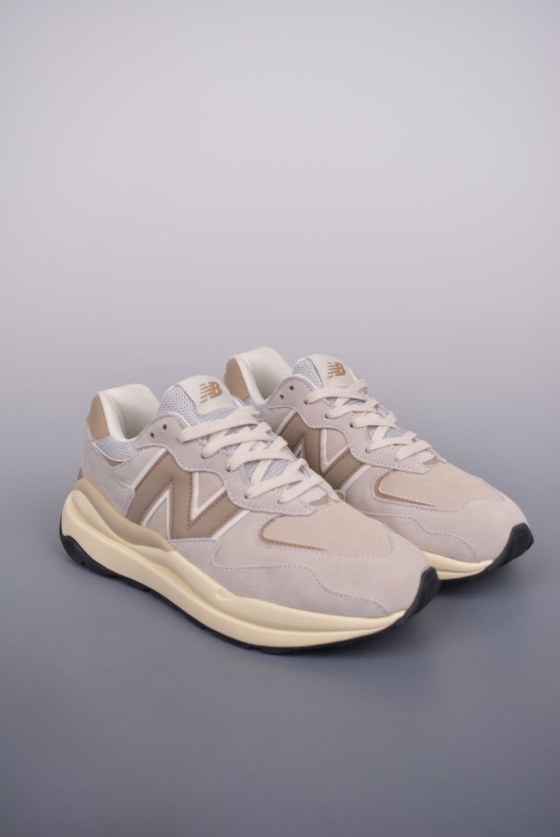 New Balance NB5740 80s N Logo view